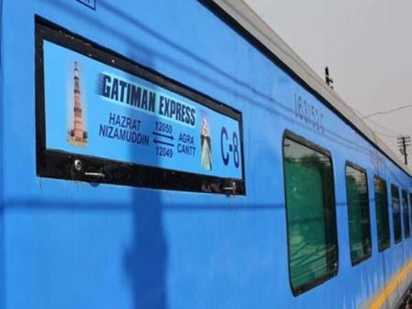 Taj Mahal Day Trip by Train from Delhi (Gatimaan Express)