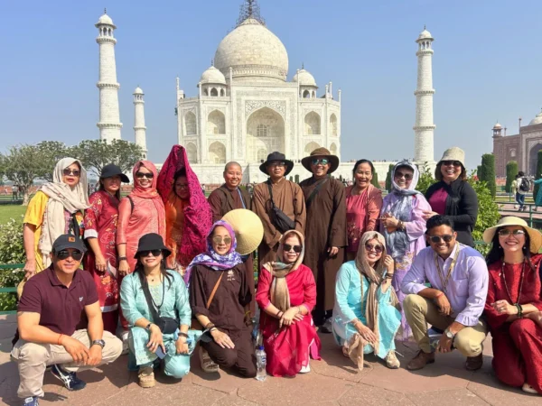 Taj Mahal Tour from Jaipur by Car